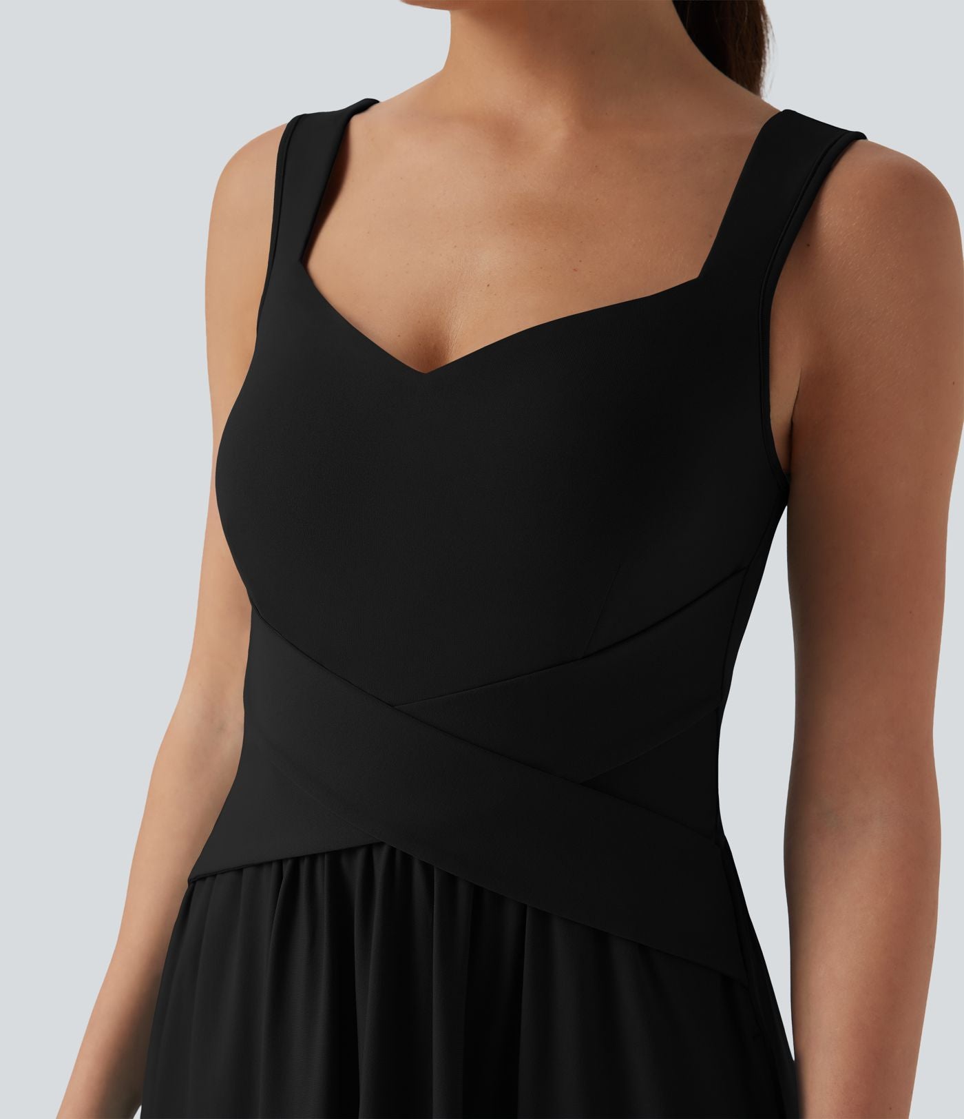 Robe maxi fluide dos nu, avec brassière intégrée et poches