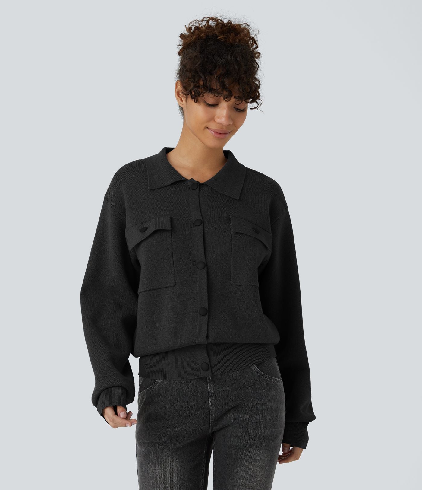 Pull décontracté à col chemise avec poches poitrine boutonnées