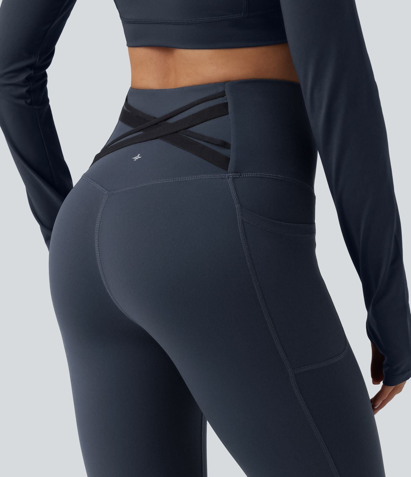 Halara Ultrasculpt™ Legging de running corsaire gainant taille haute dos croisé avec poches