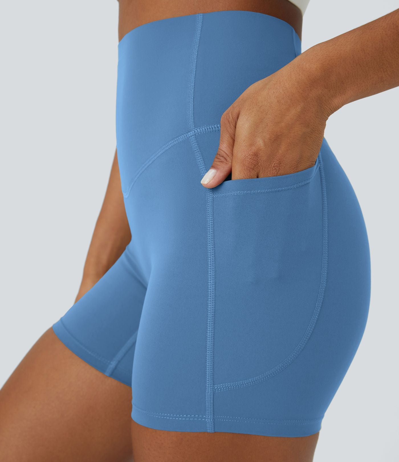 Short cycliste d'entraînement gainant taille haute UltraSculpt™ SoCinched à poches latérales 12,5 cm
