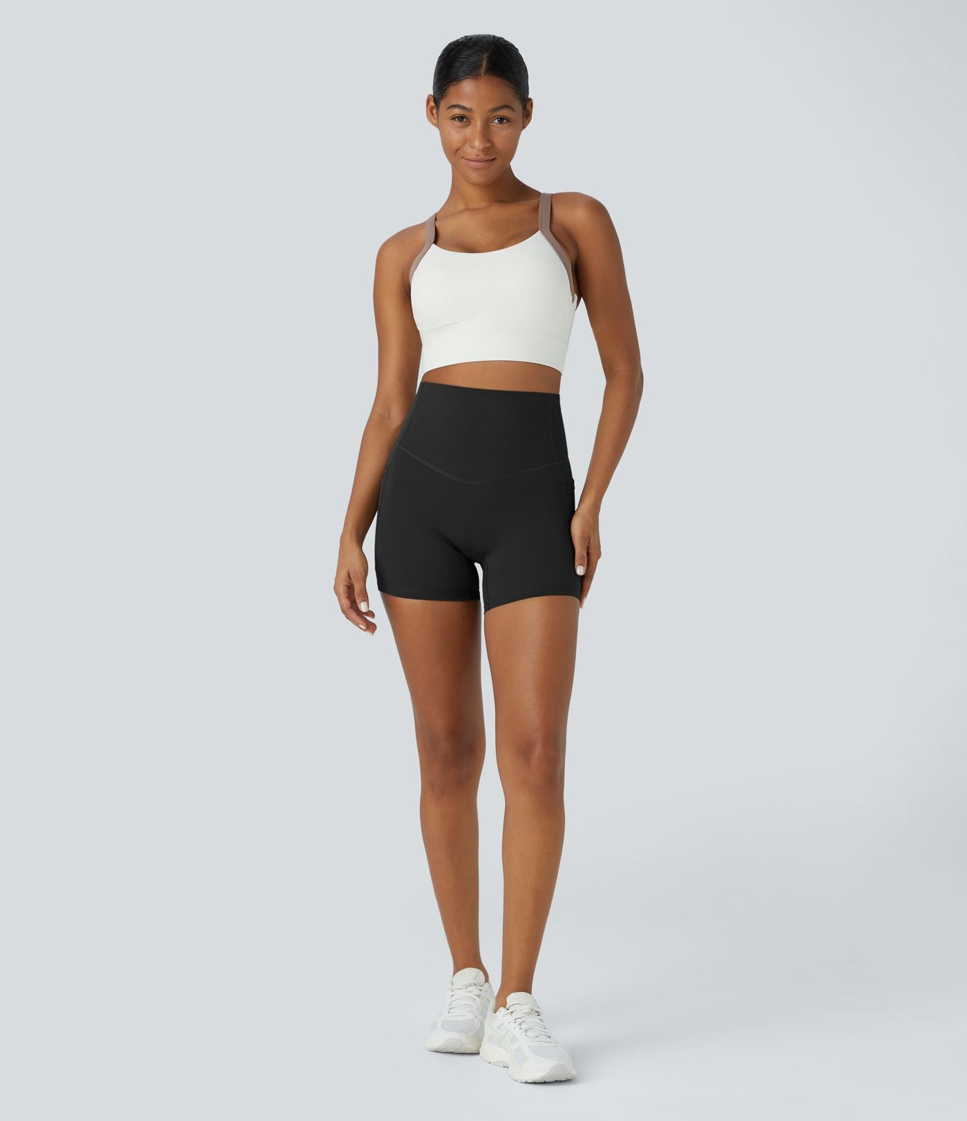 Short cycliste d'entraînement gainant taille haute UltraSculpt™ SoCinched à poches latérales 12,5 cm
