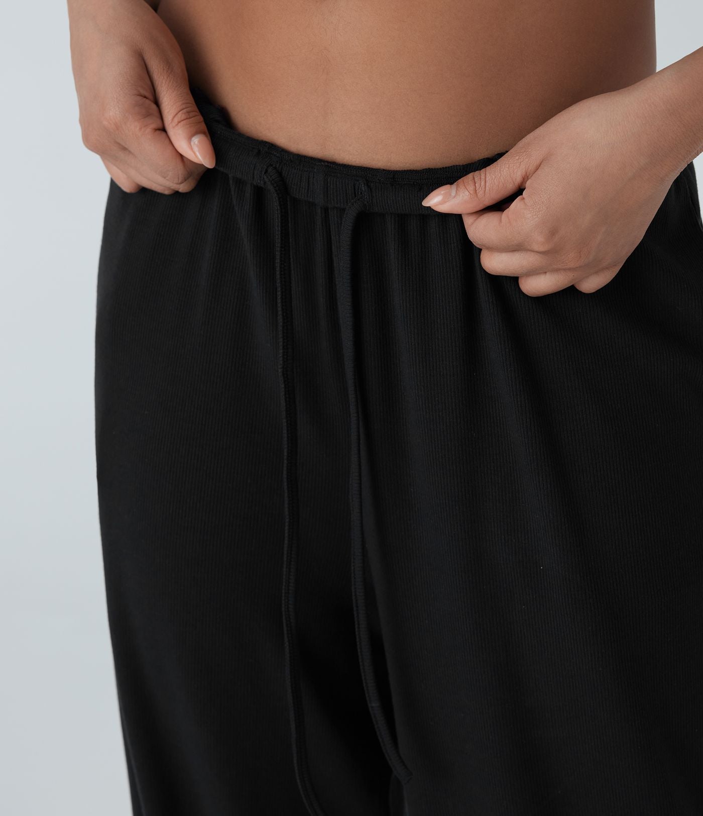 Pantalon fluide ample à taille basse avec cordon de serrage, côtes extensibles, doux pour la peau et poches latérales