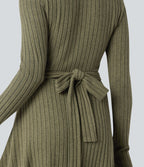 Robe côtelée ceinturée col rond manches longues avec poches