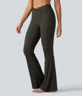 Legging yoga flare Halara UltraSculpt™ taille haute en V à motif tartan avec dentelle contrastée et poches