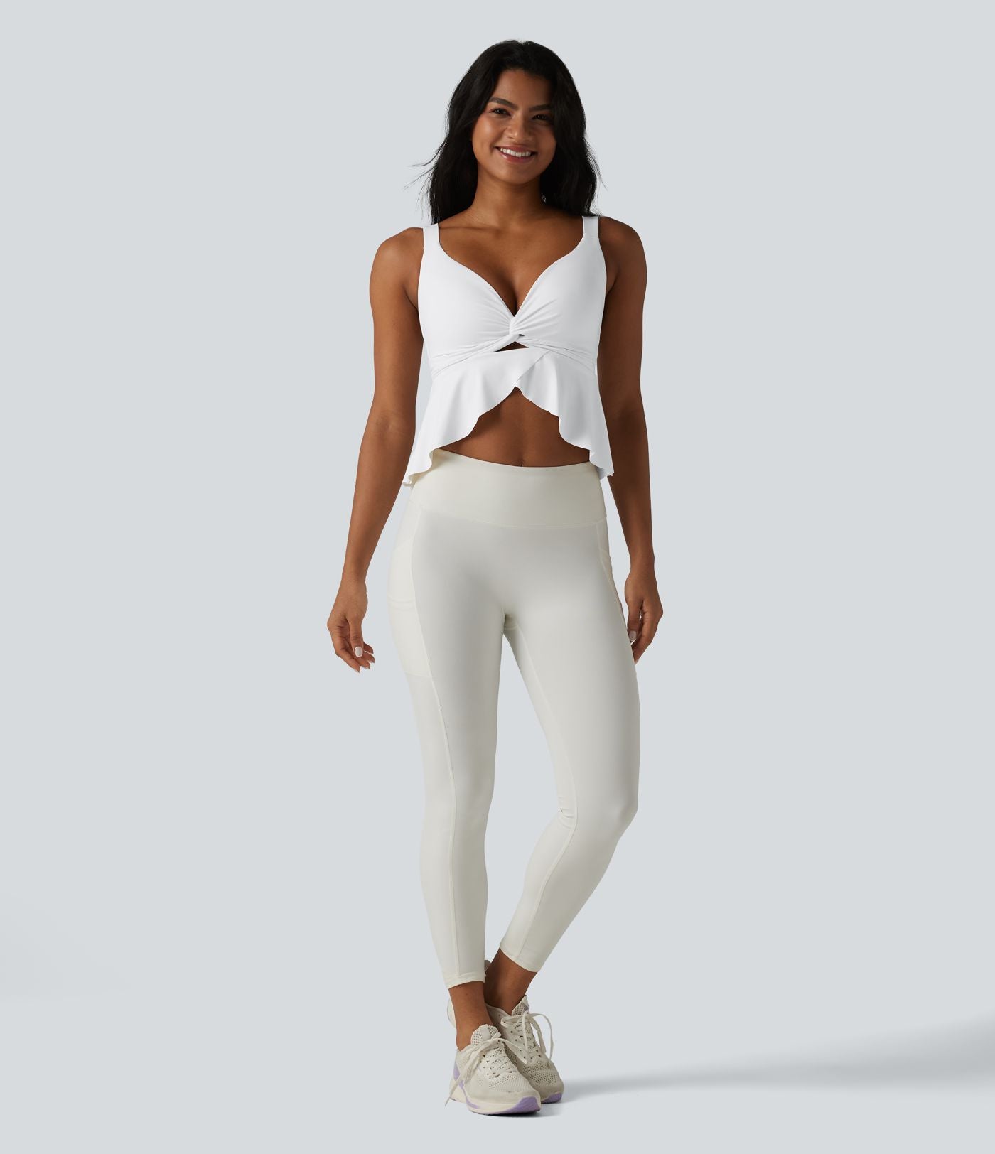 Halara UltraSculpt™ Débardeur de yoga col V push-up coussinets non amovibles ourlet à volants