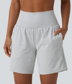 Short yoga 2-en-1 à rayures taille super haute 17,5 cm avec poches