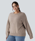 Pull grande taille col rond épaules tombantes à manches longues