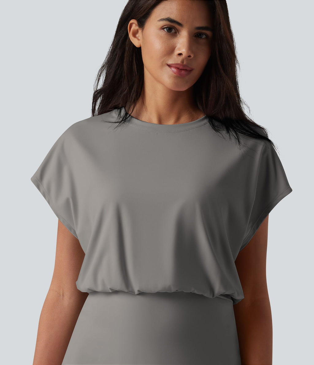 Robe de sport mini de yoga SoftlyZero™ Airy 2-en-1 effet frais InstantCool col rond à manches courtes, demi-zip et poches, accès facile Easy Peasy