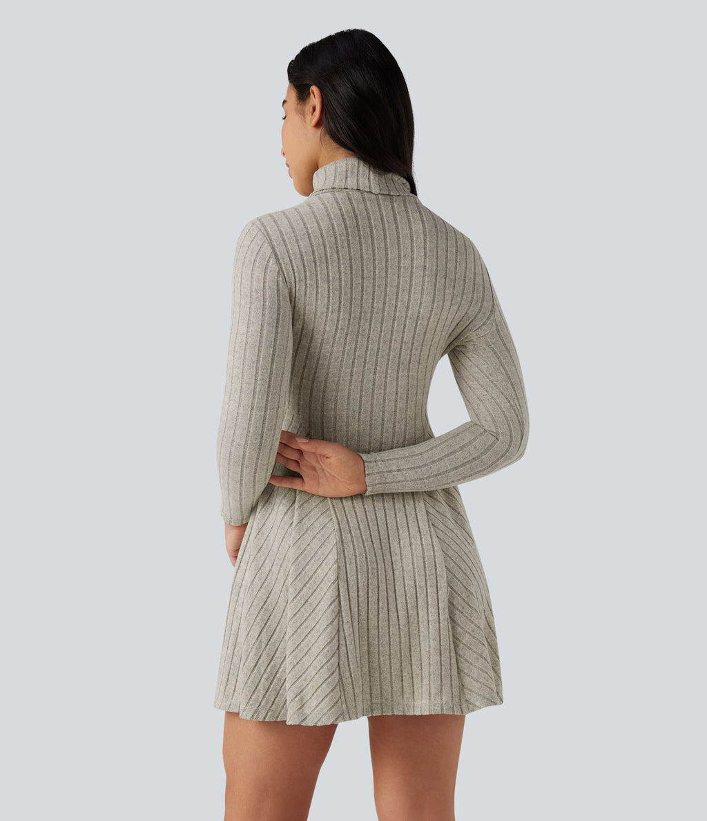 Robe mini évasée col montant à manches longues en maille côtelée