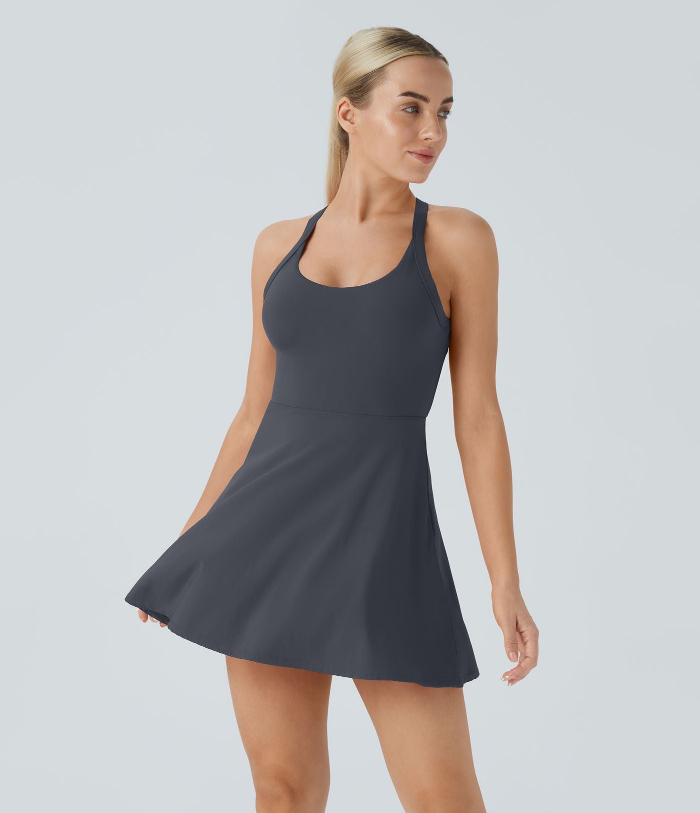 Robe de sport dos nu torsadée A-C