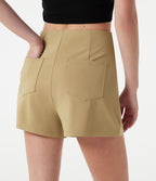 Short tailleur taille haute 7,5 cm avec poches
