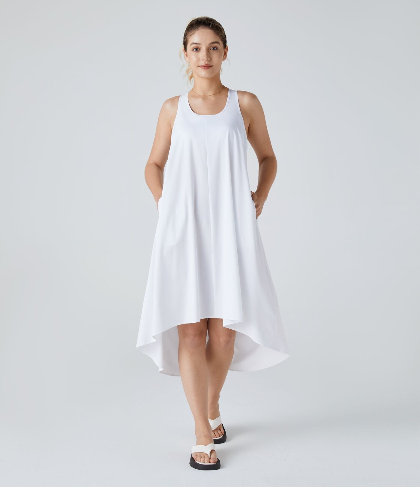 Robe décontractée mi-longue Breezeful™ dos nageur poche latérale fluide asymétrique séchage rapide A-C