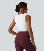 Brassière de sport courte en maille côtelée effet frais InstantCool anti-odeurs avec détail torsadé, superposition en mesh et brassière intégrée, protection solaire UPF40+