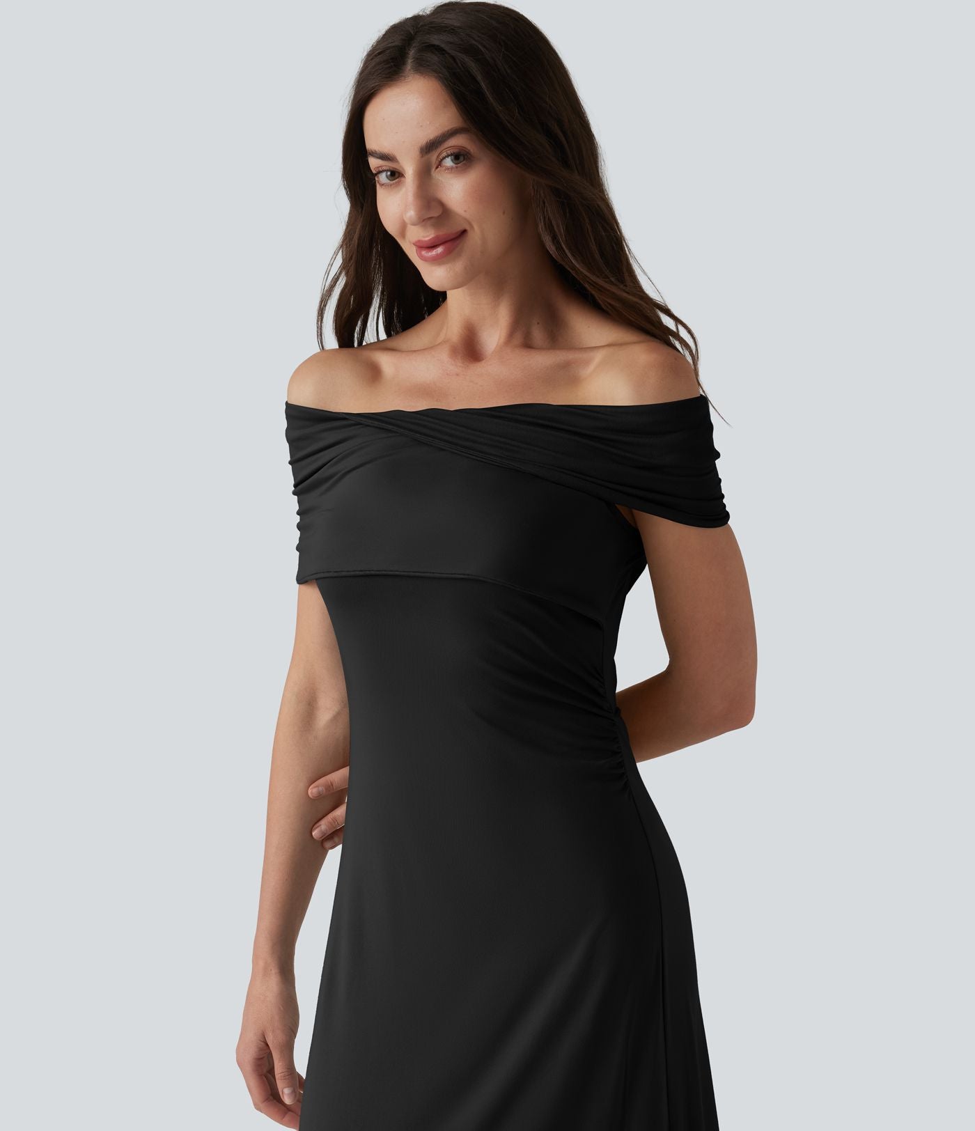 Robe casual maxi froncée à épaules dénudées avec lien noué dans le dos