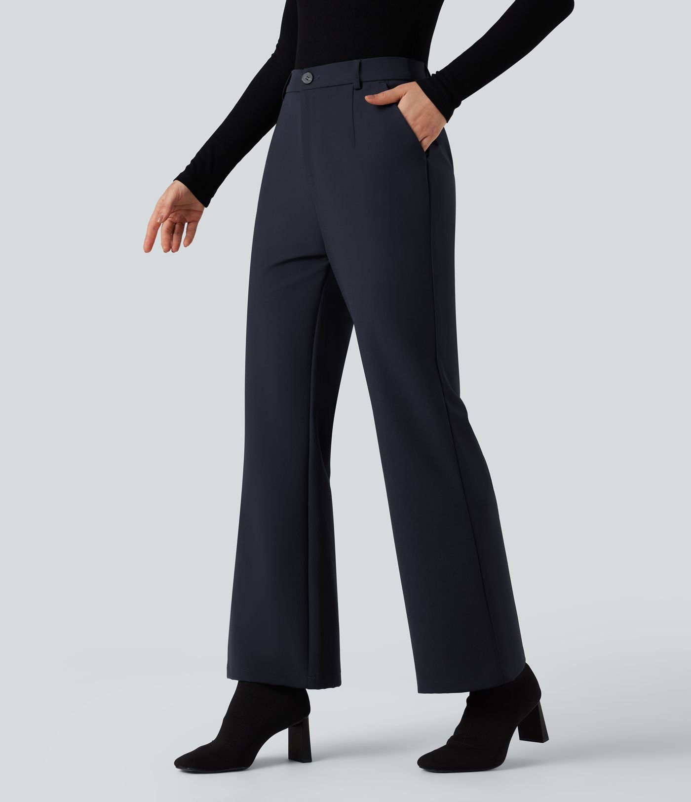 Pantalon tailleur évasé taille haute avec poches