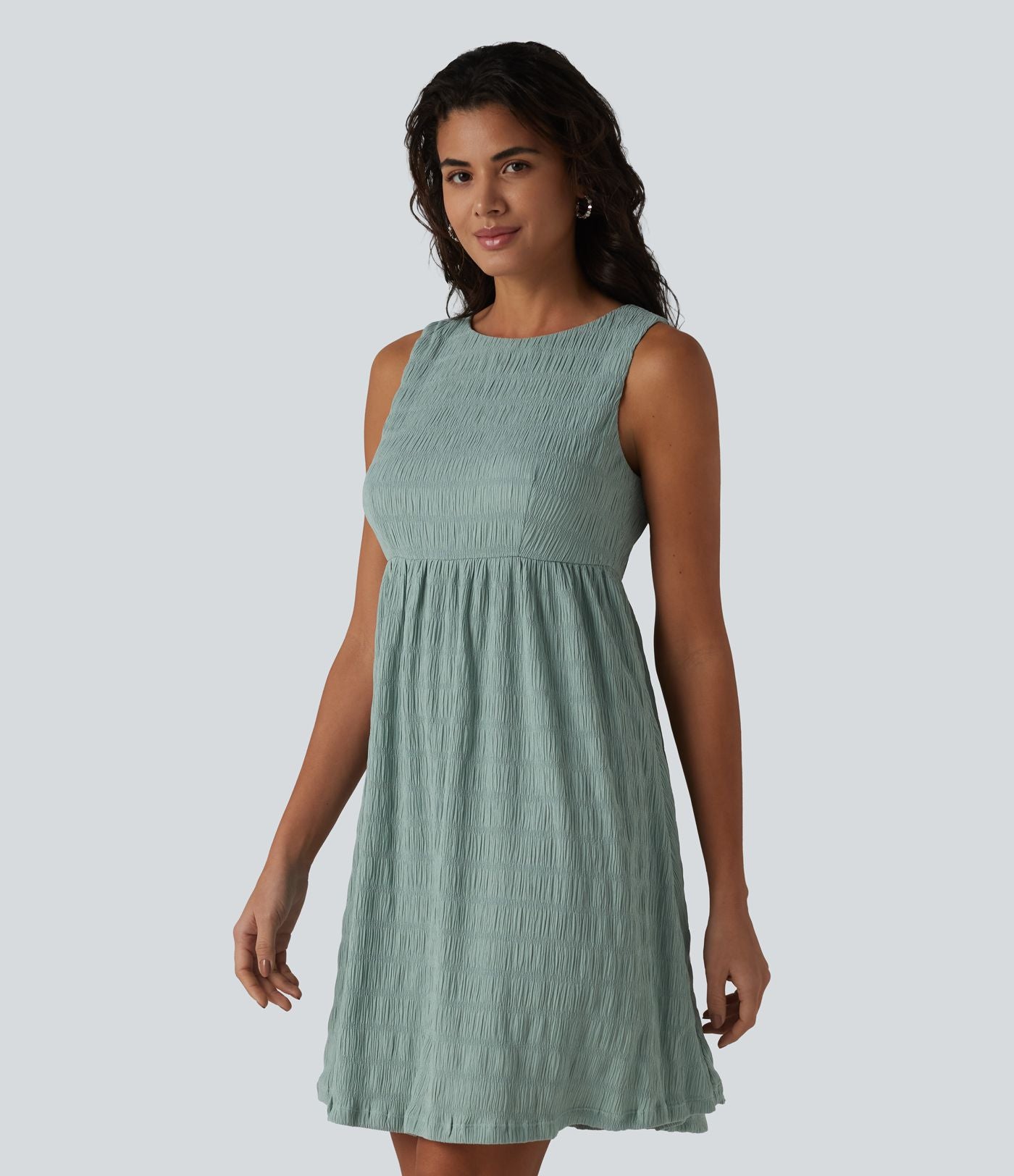 Robe courte décontractée sans manches à col rond