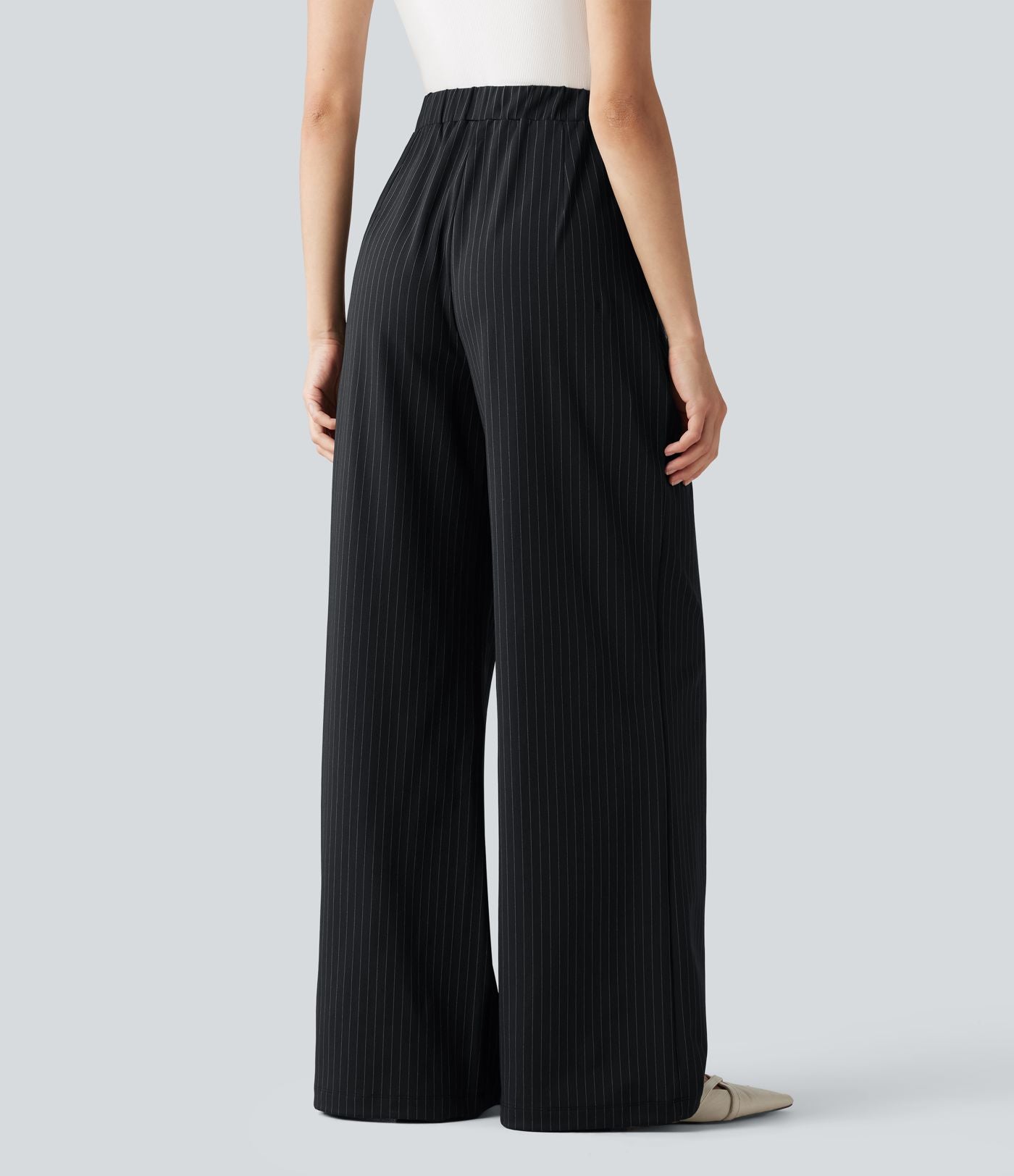 Pantalon tailleur large taille haute à rayures avec boutons décoratifs et poches