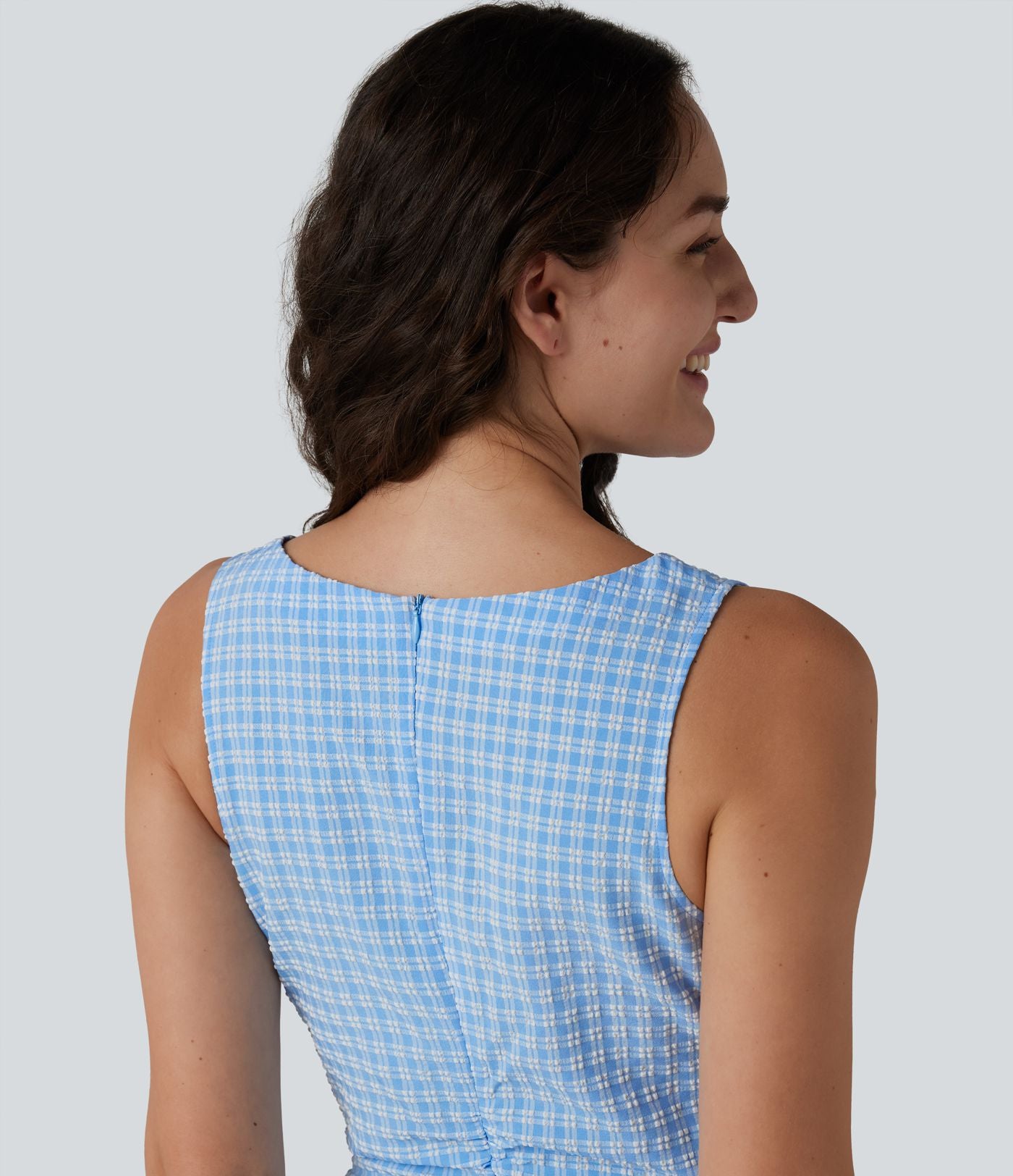 Robe mini casual sans manches col bateau à carreaux vichy, avec poches