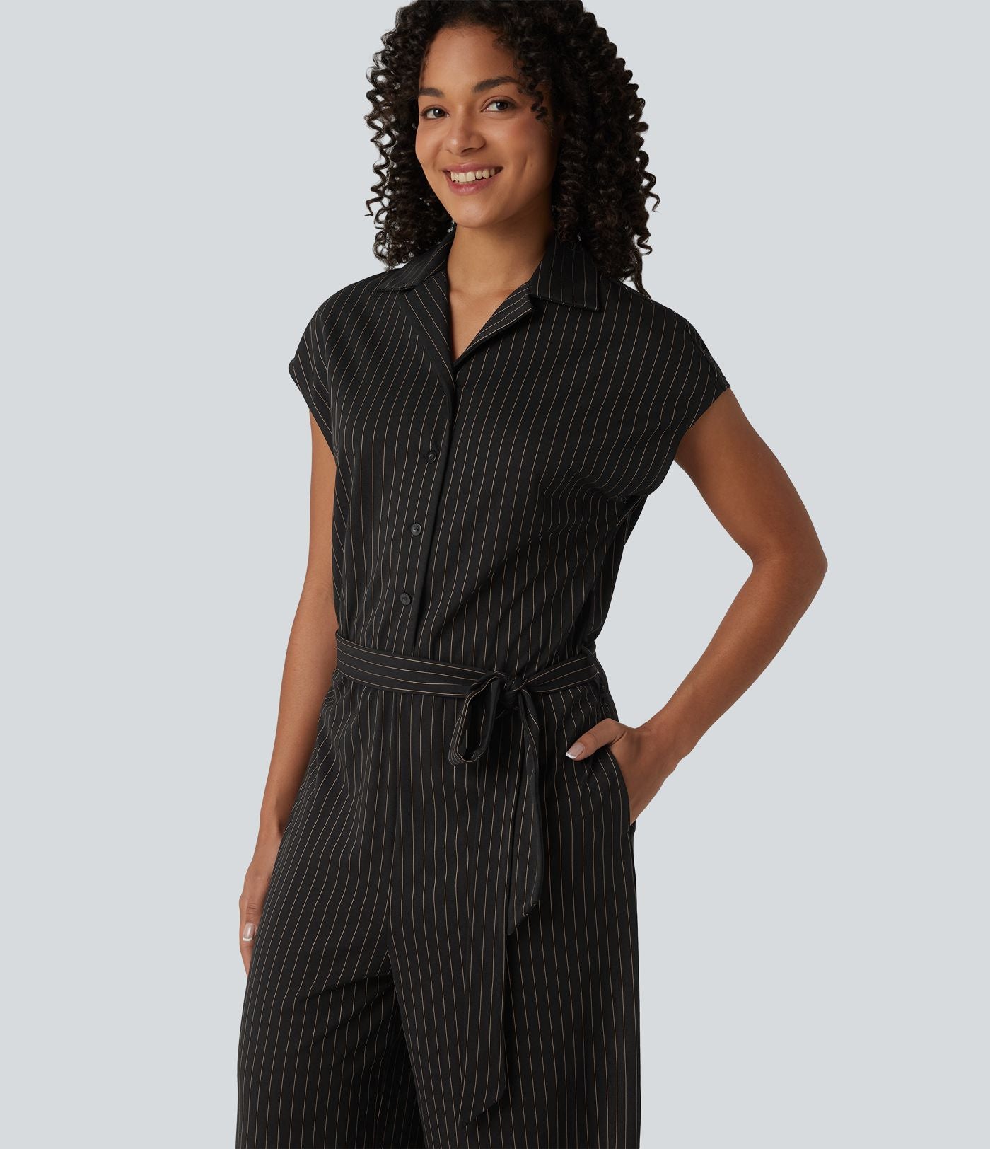 Combinaison chemise manches courtes bureau à effet frais avec ceintures et poches, accès facile Easy Peasy