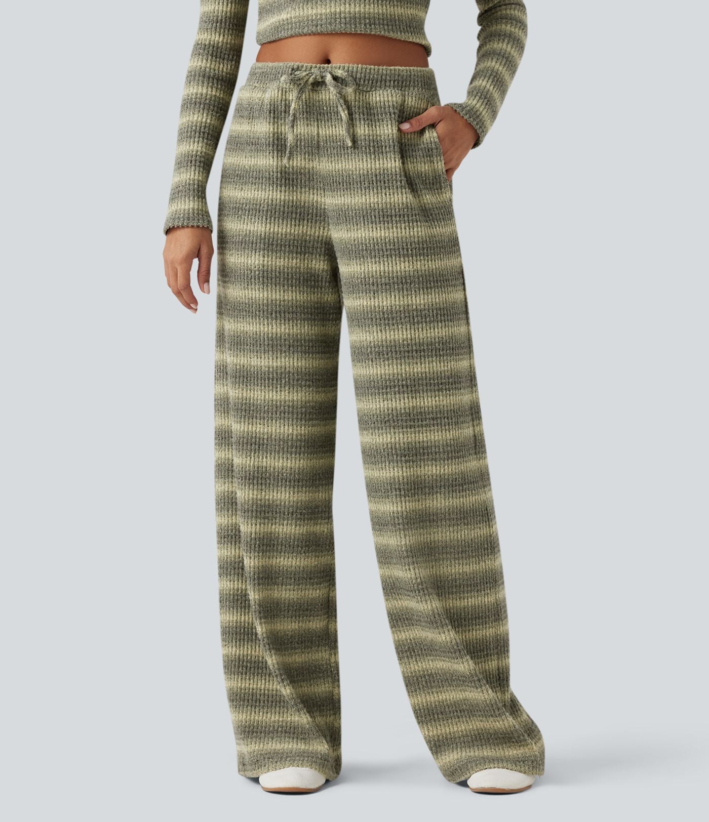 Pantalon large gaufré taille mi-haute avec cordon de serrage, rayures dégradées et poches
