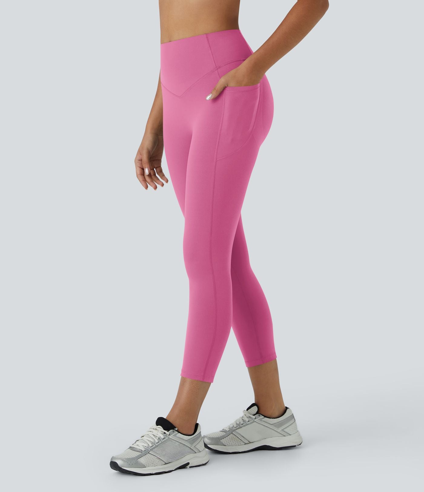 Legging corsaire d'entraînement gainant galbant taille haute avec effet scrunch et poches Halara UltraSculpt™