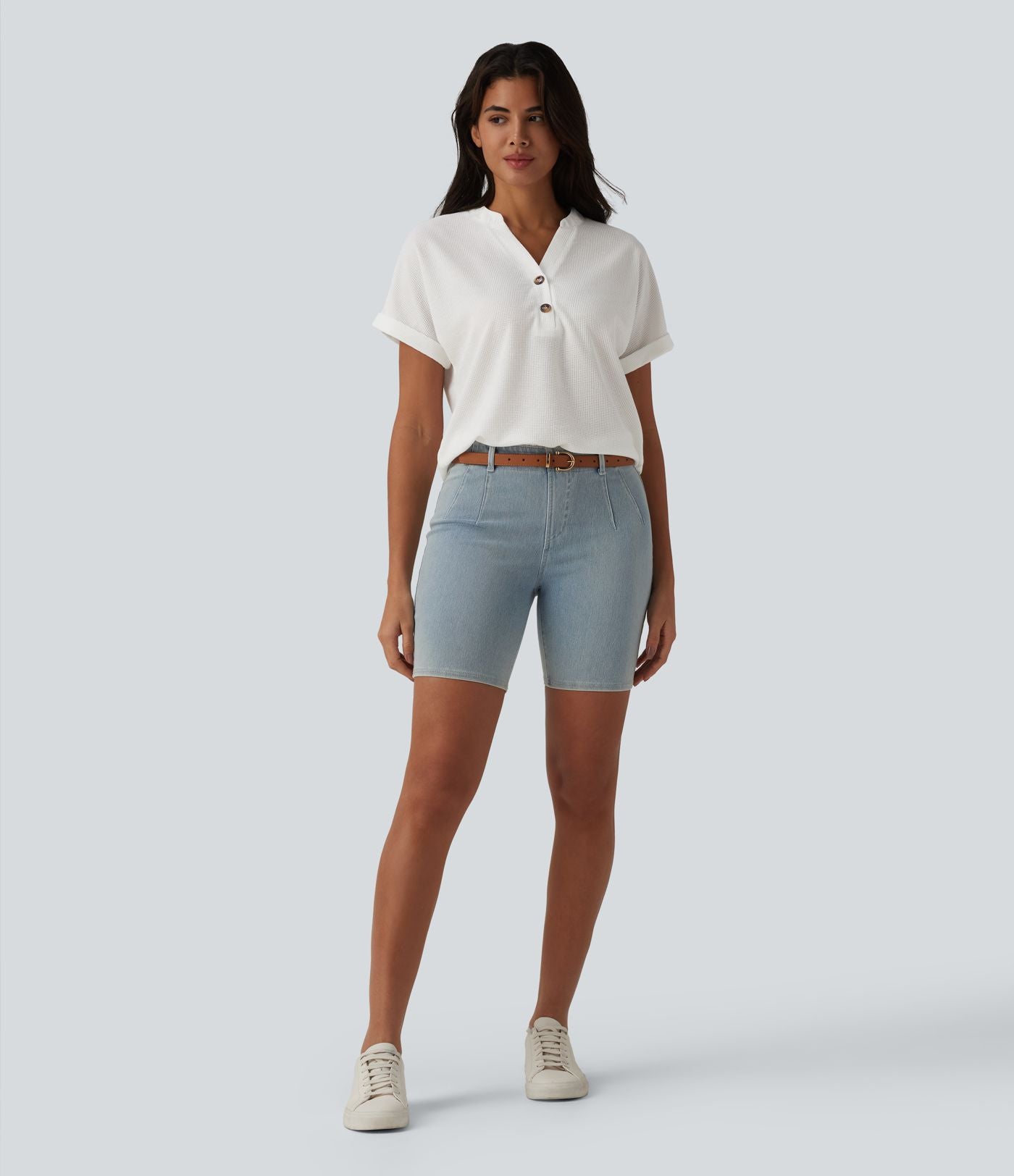 T-shirt casual en tissu gaufré col V à manches chauve-souris et boutons
