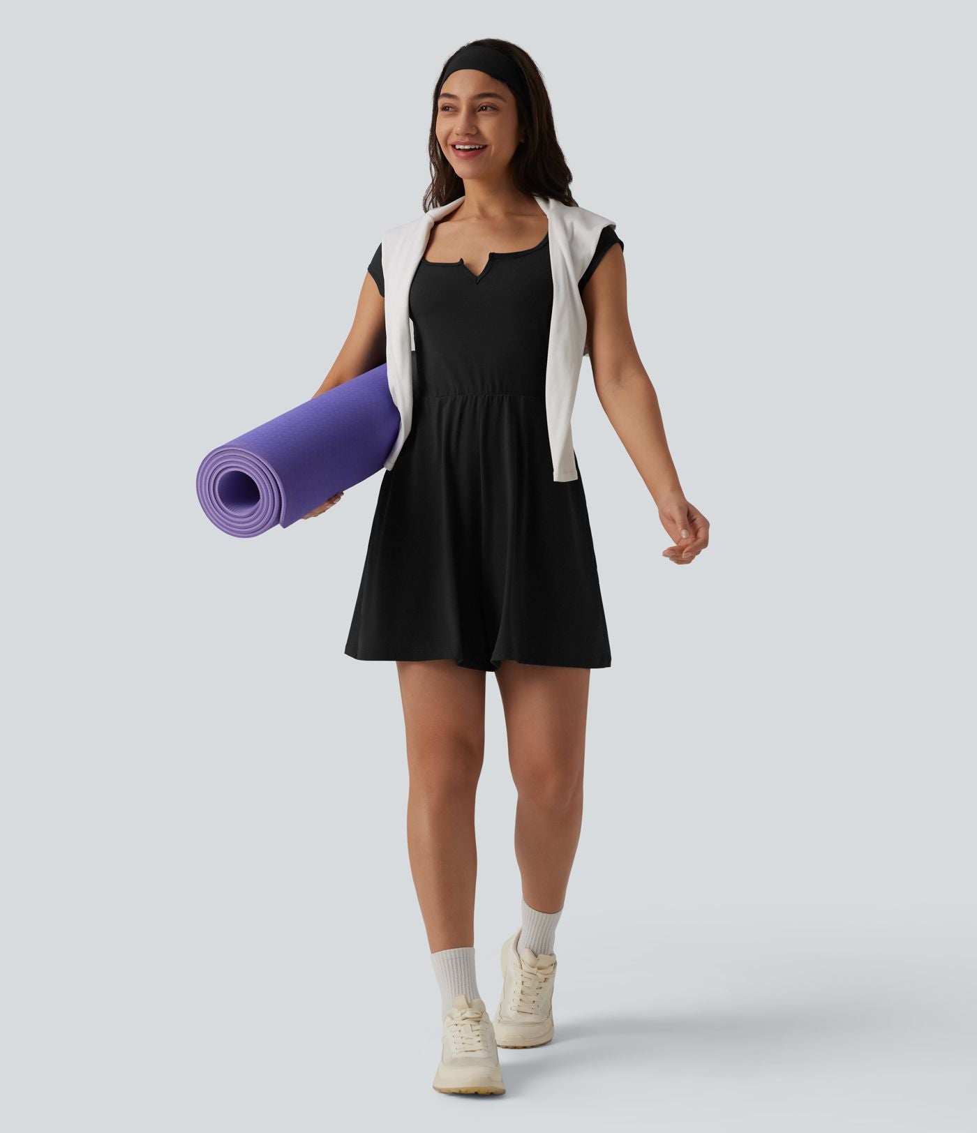 Combinaison de yoga SoftlyZero™ Airy manches courtes jambes larges effet frais InstantCool avec poches, accès facile Easy Peasy