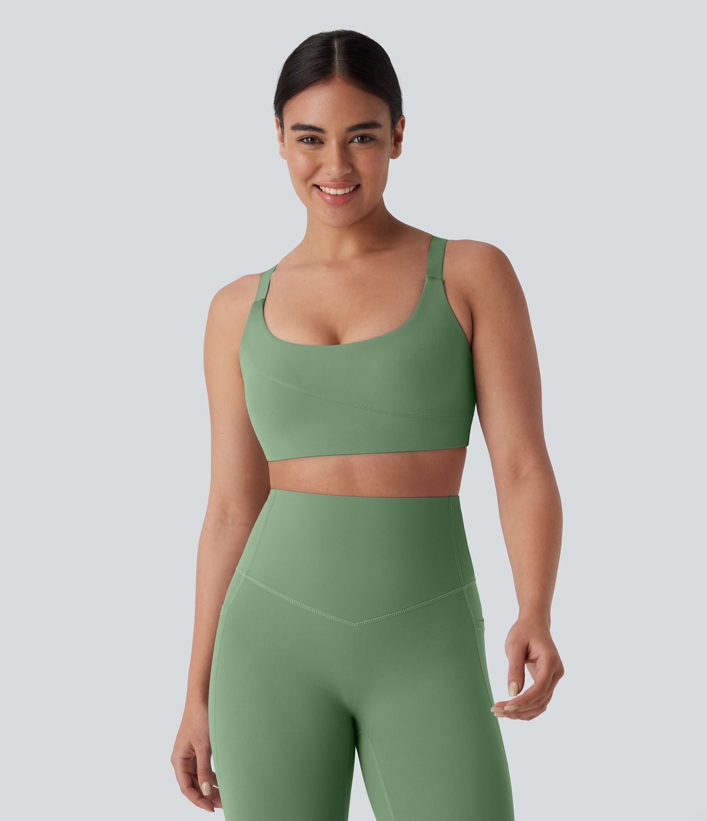 Brassière de sport entraînement Halara UltraSculpt™ soutien intermédiaire col U bonnets A-D