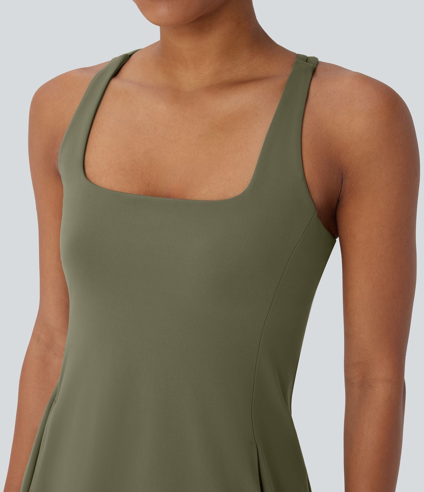 Robe de sport yoga mini 2-pièces SoftlyZero™ Plush à découpes avec poche A-C