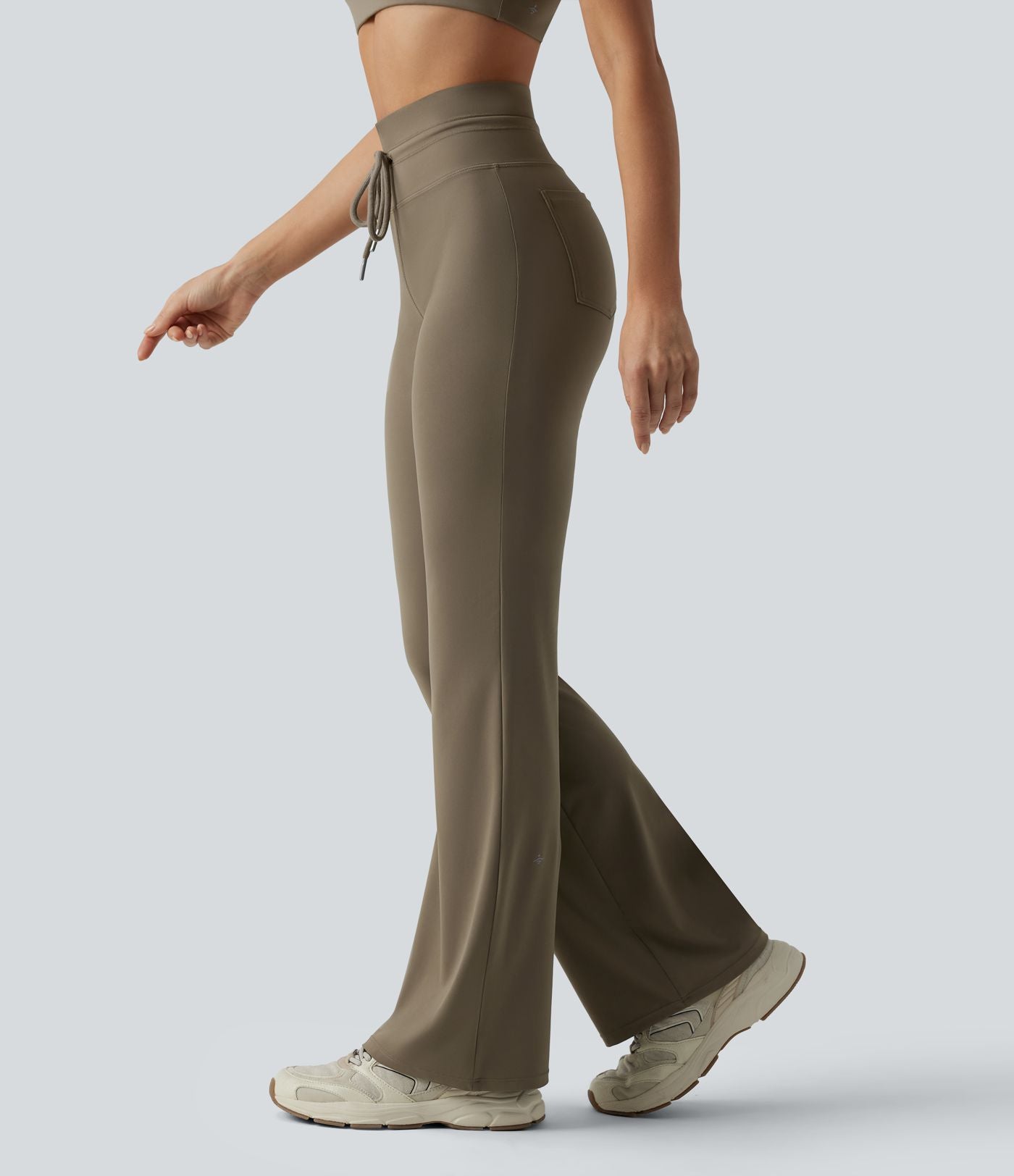 Pantalon de yoga évasé taille haute avec cordon de serrage uni et poches