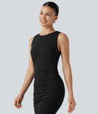 Robe moulante SoftlyZero™ Airy à col rond, sans manches, détails froncés, coussinets amovibles et short gainant amovible