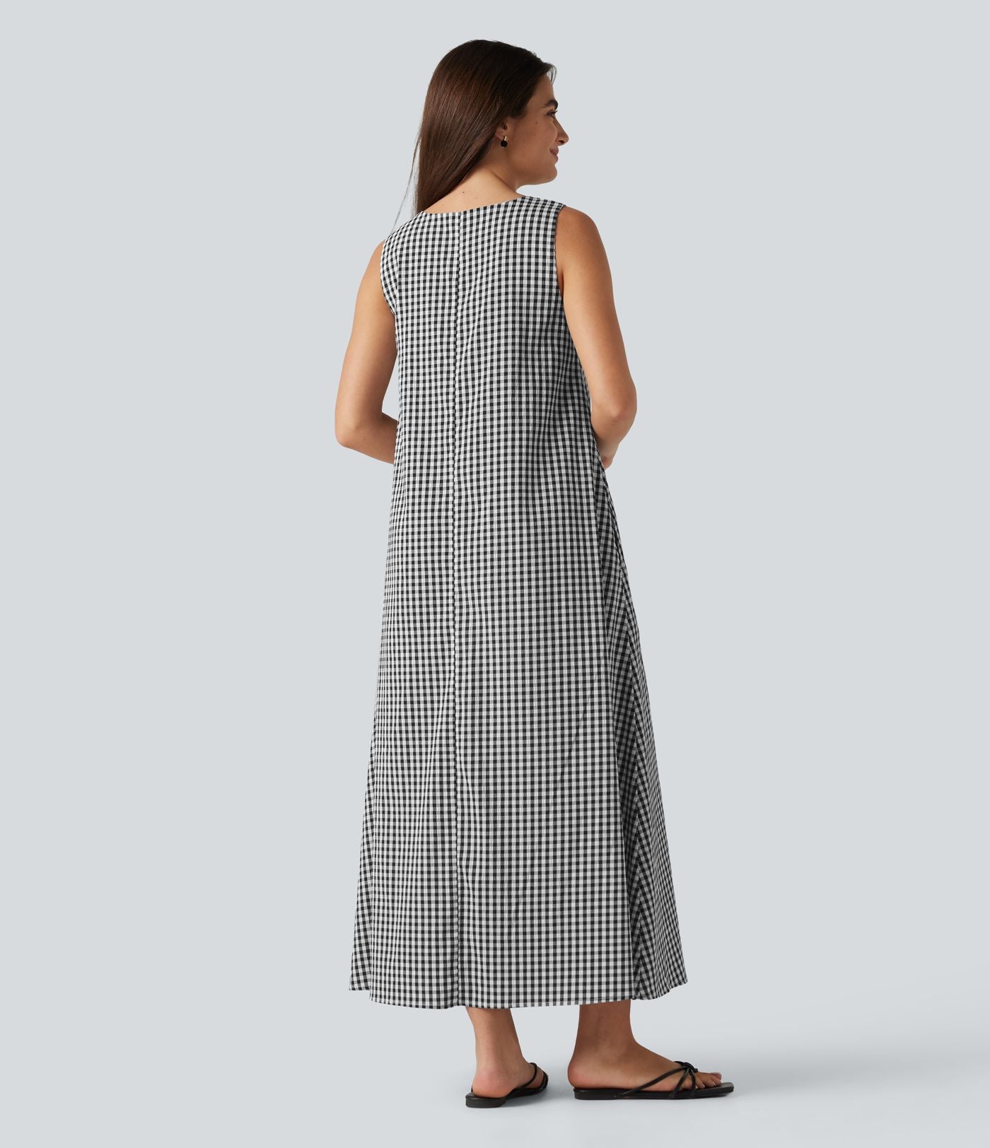 Robe débardeur midi décontractée à col rond sans manches avec soutien-gorge intégré en tissu froissé vichy avec poches