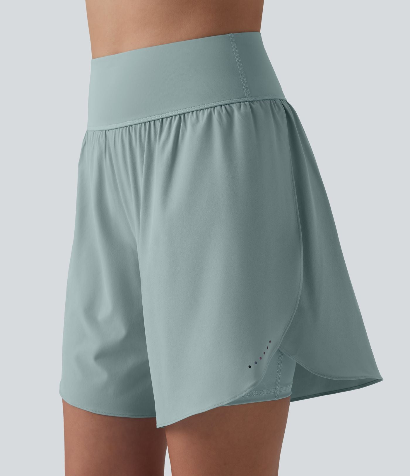SoftlyZero™ QuickDry Short running 2-en-1 gainant taille haute à pois réfléchissants et ourlet croisé 17,5 cm avec poches