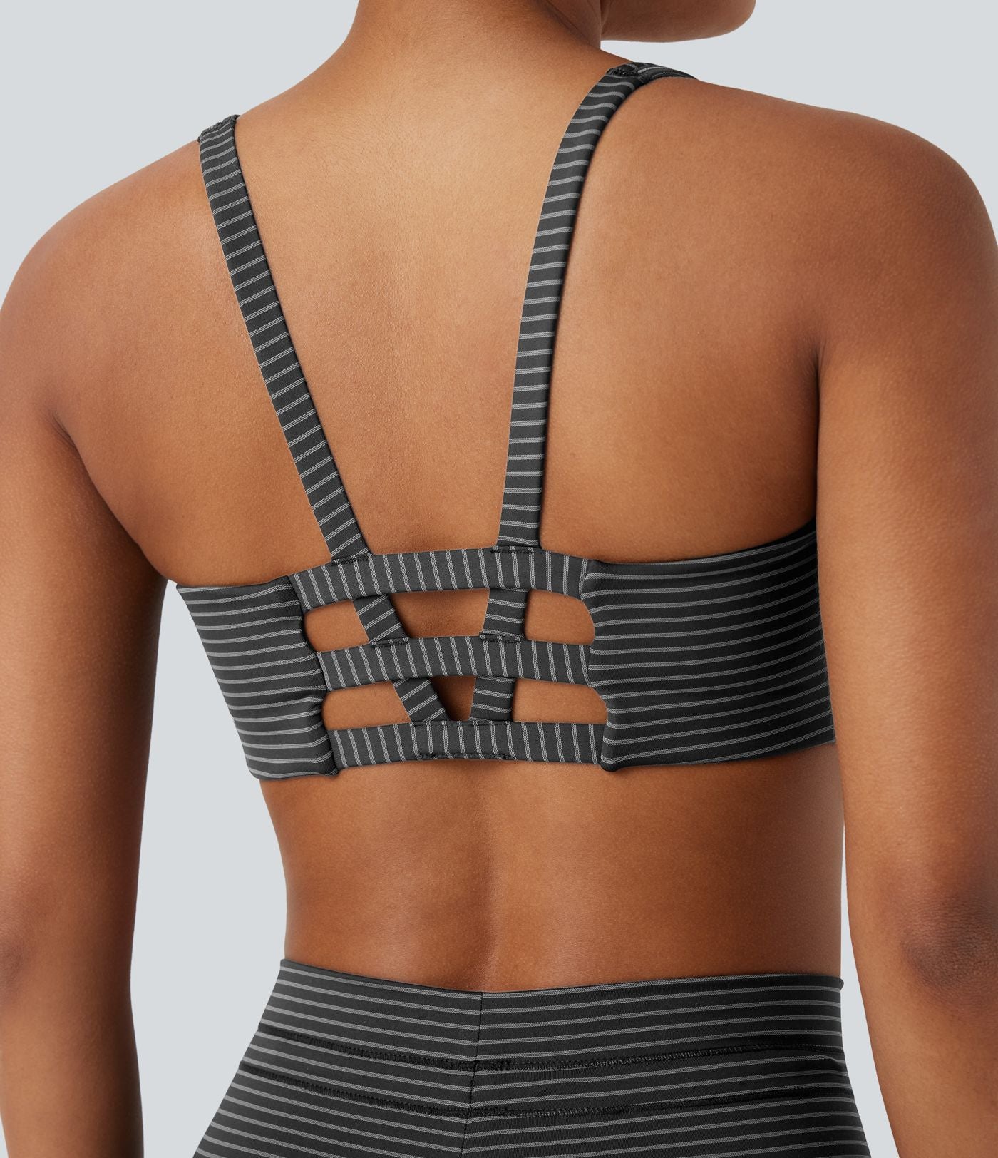 Brassière de sport yoga soutien léger col U à découpes rayé bonnets A-C