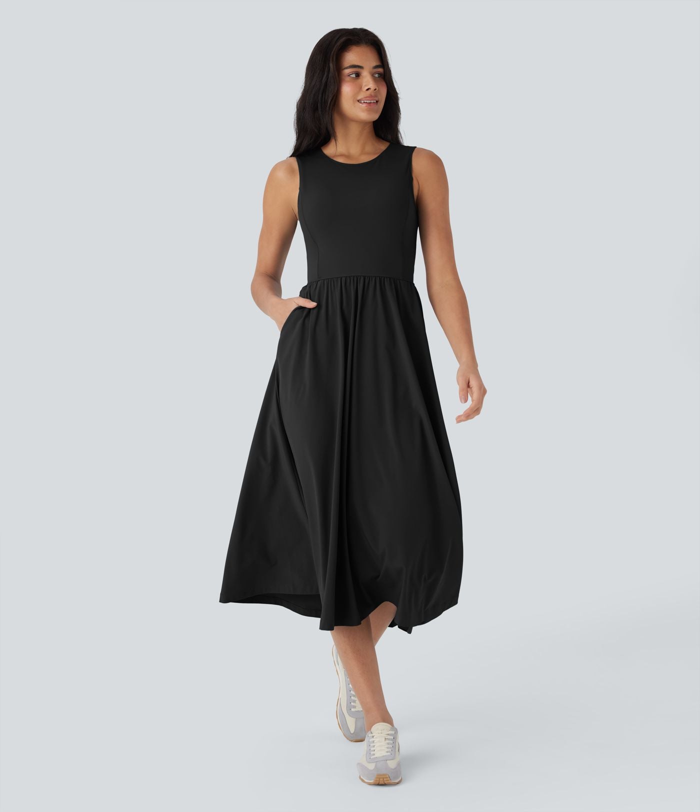 Robe active mi-longue sans manches Breezeful™ avec découpes, séchage rapide, fluide et poches pour camping