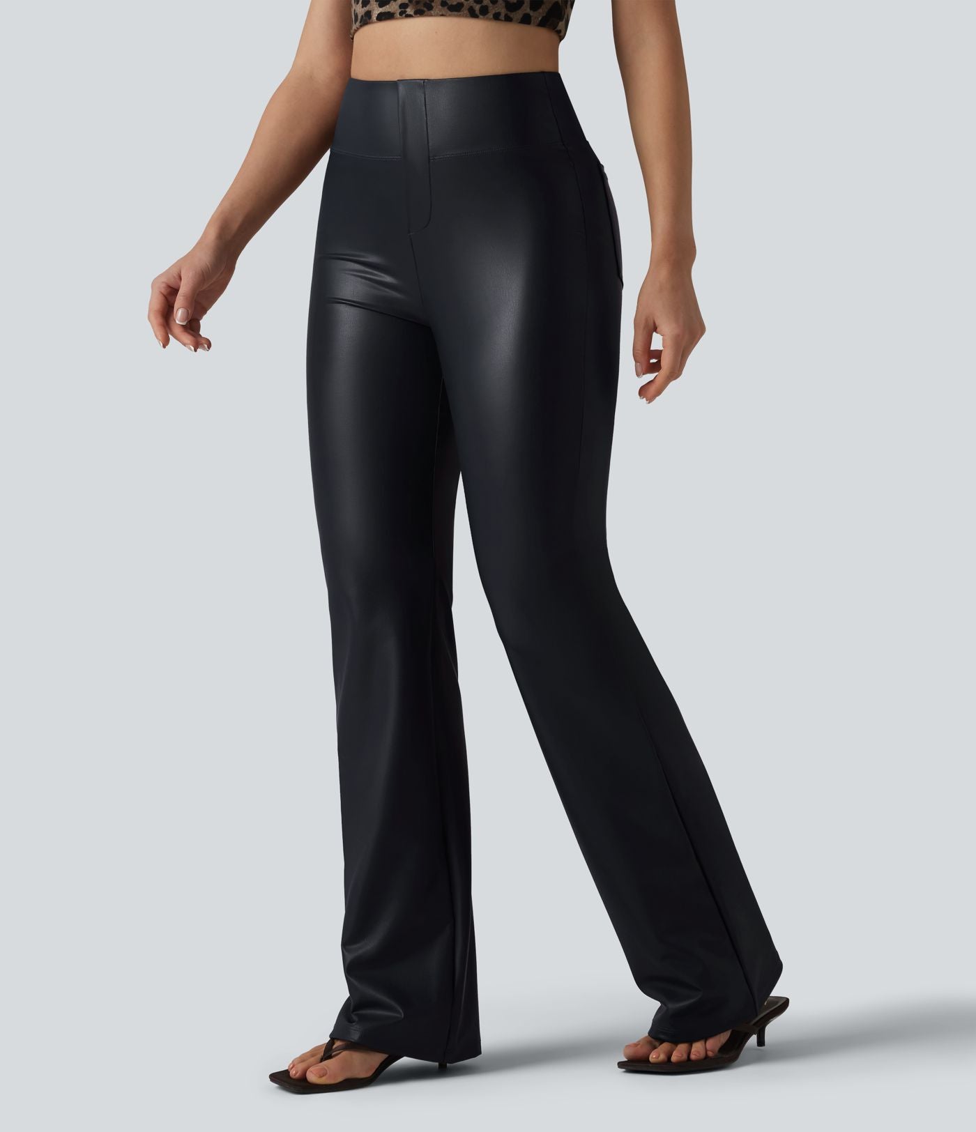 Pantalon décontracté taille haute, coupe bootcut, en PU extensible avec poches