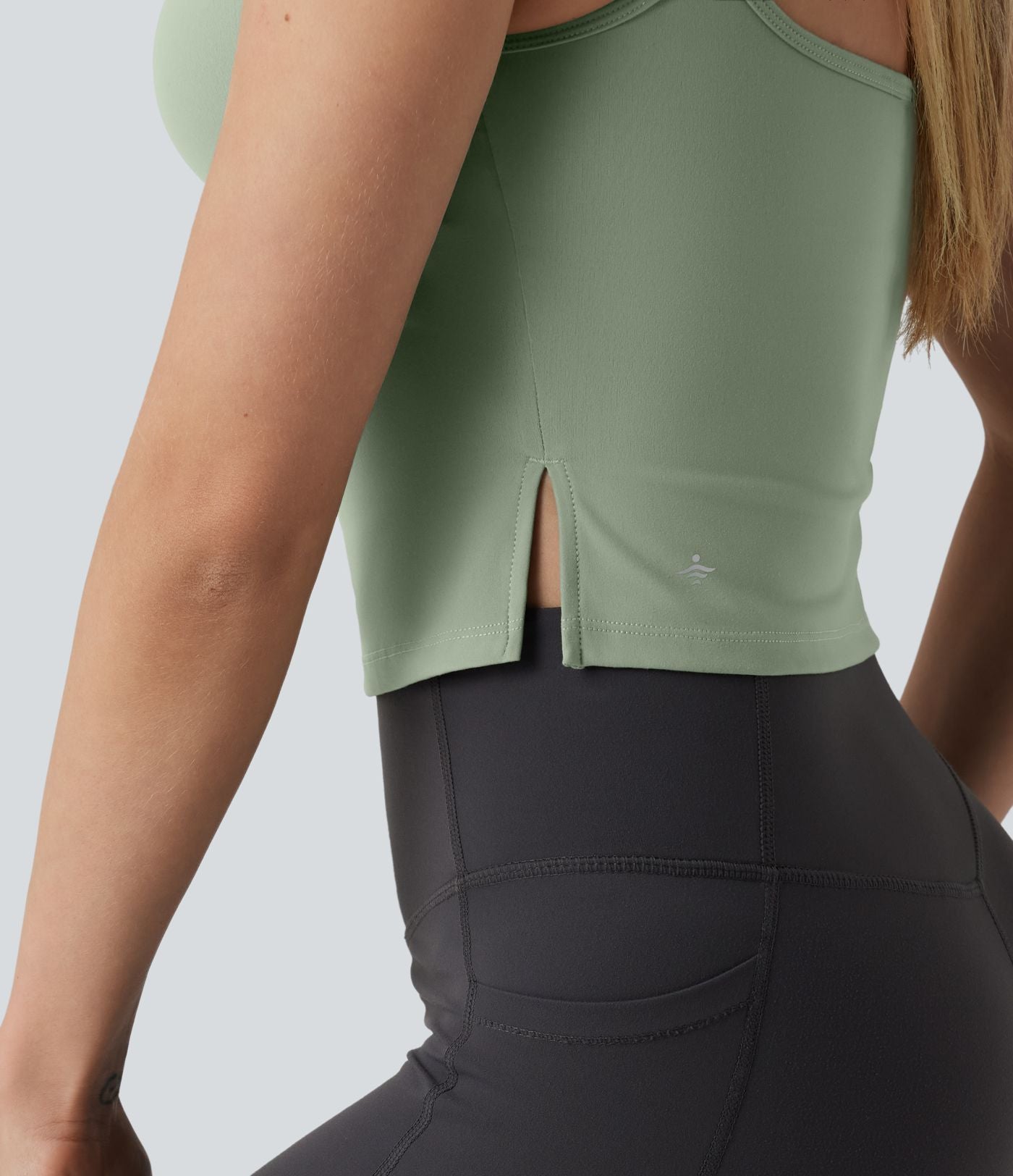 Débardeur de yoga dos ouvert avec fentes et bretelles ajustables SoftlyZero™ Plush