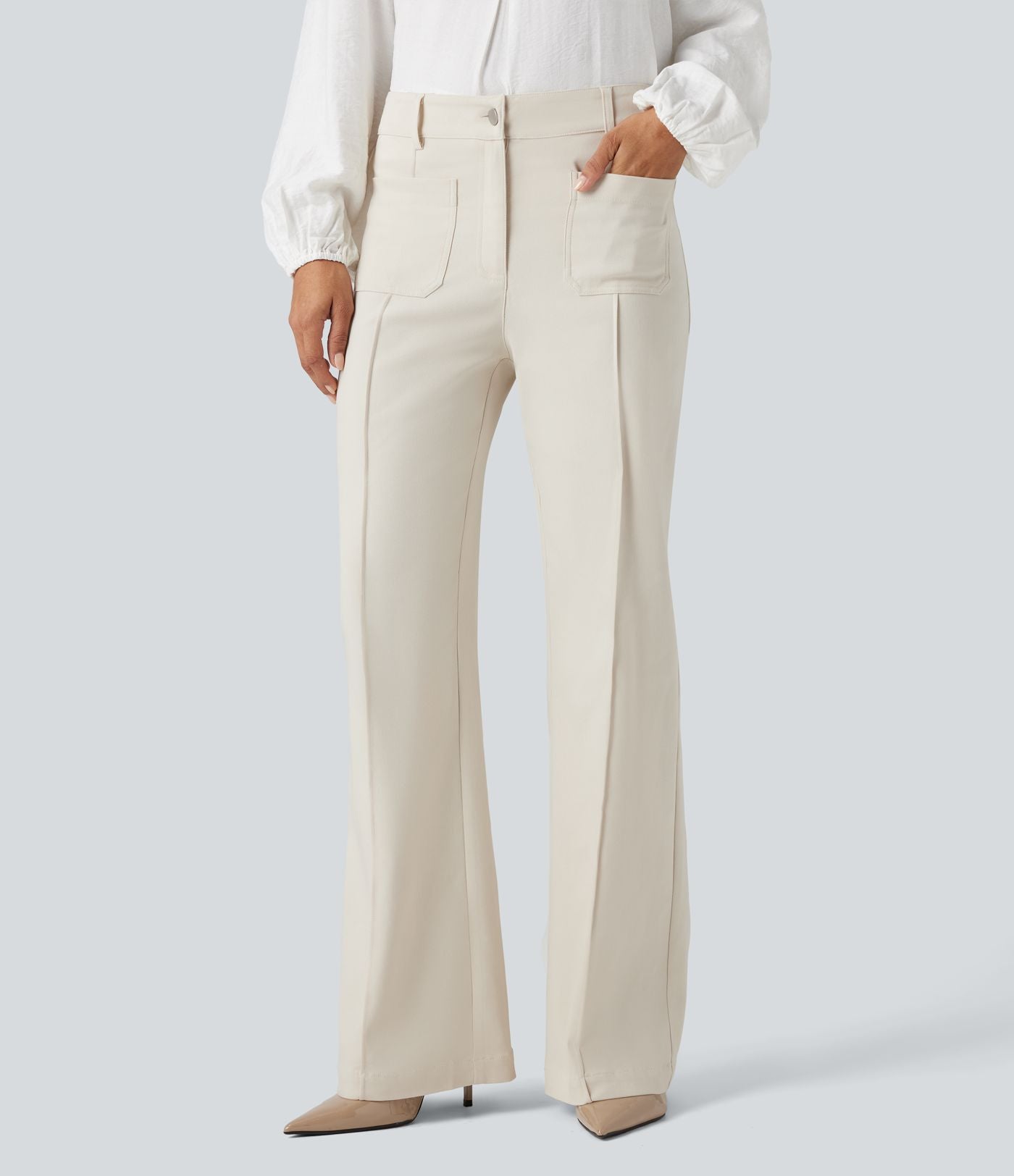 Pantalon tailleur évasé taille haute avec poches