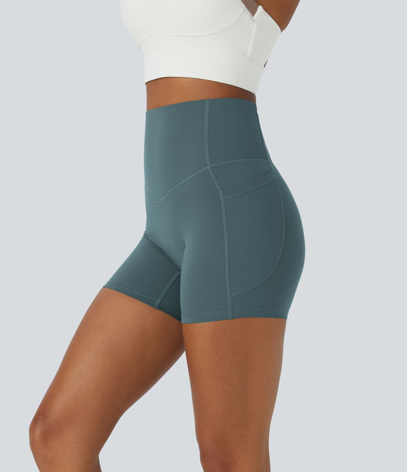 Short cycliste d'entraînement gainant taille haute UltraSculpt™ SoCinched à poches latérales 12,5 cm