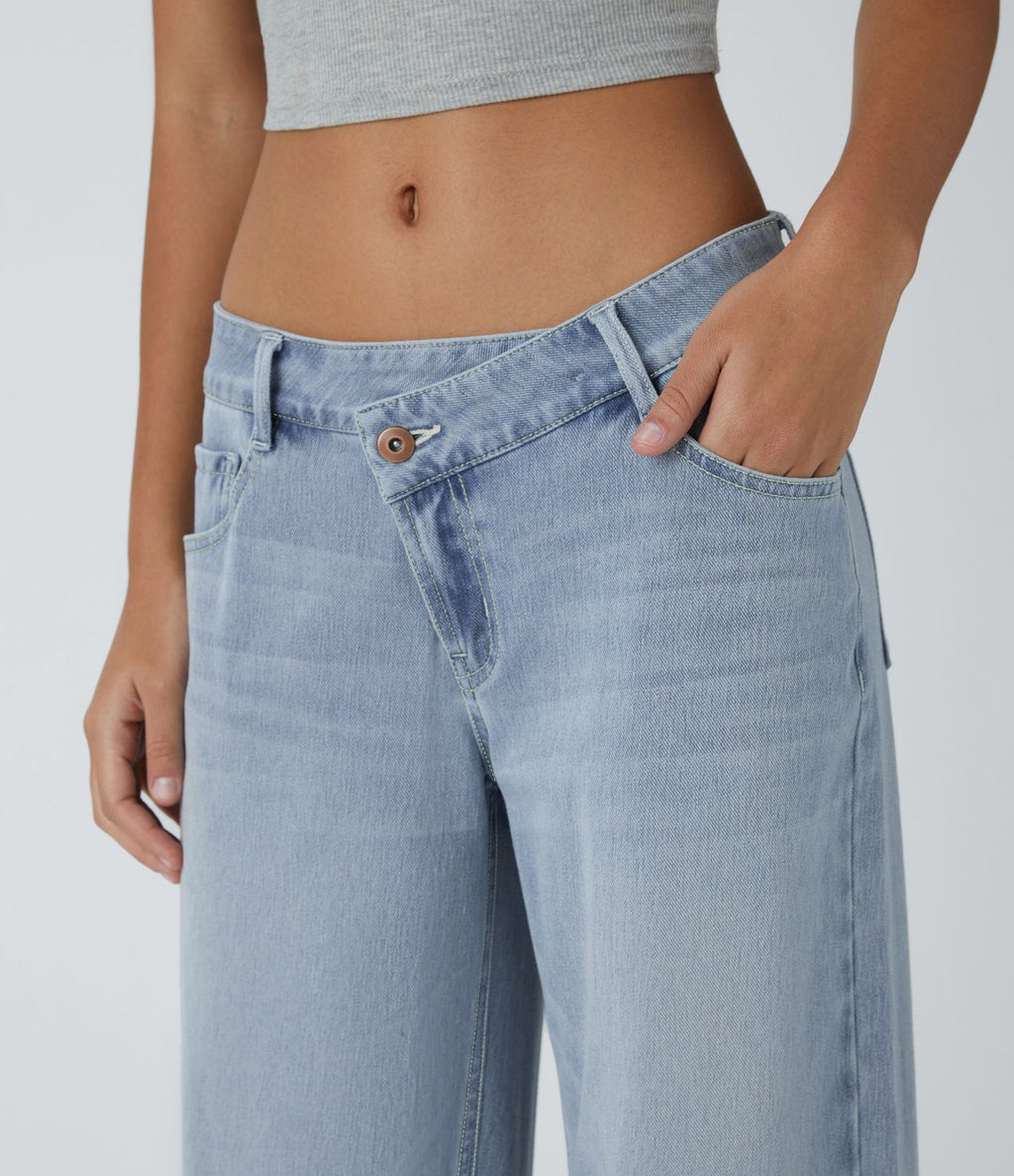 Halara Flex™ Jean large asymétrique taille basse avec bouton, fermeture éclair et poches multiples, délavé et extensible en maille