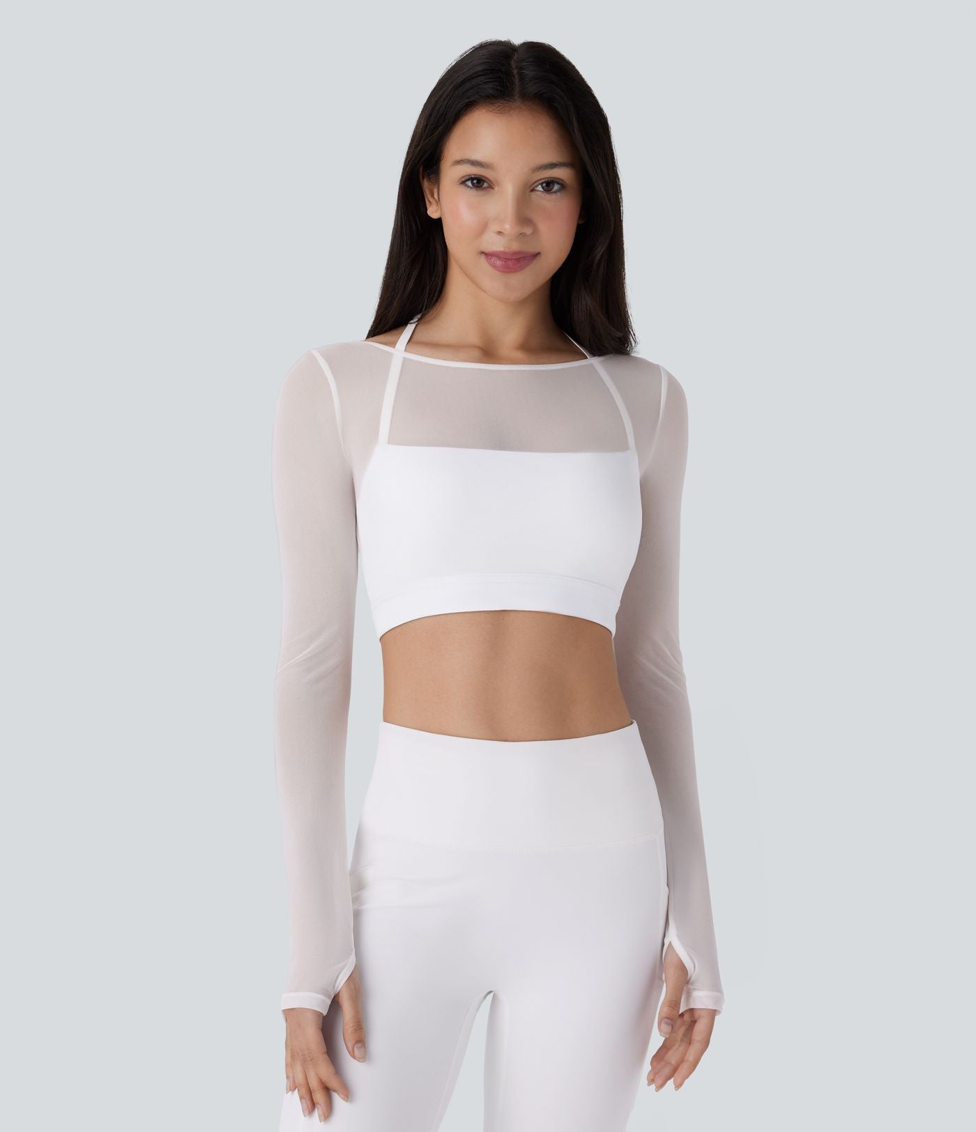 Haut de sport yoga crop top 2-en-1 avec col licou, dos nu, manches longues, passe-pouces et mesh contrastant