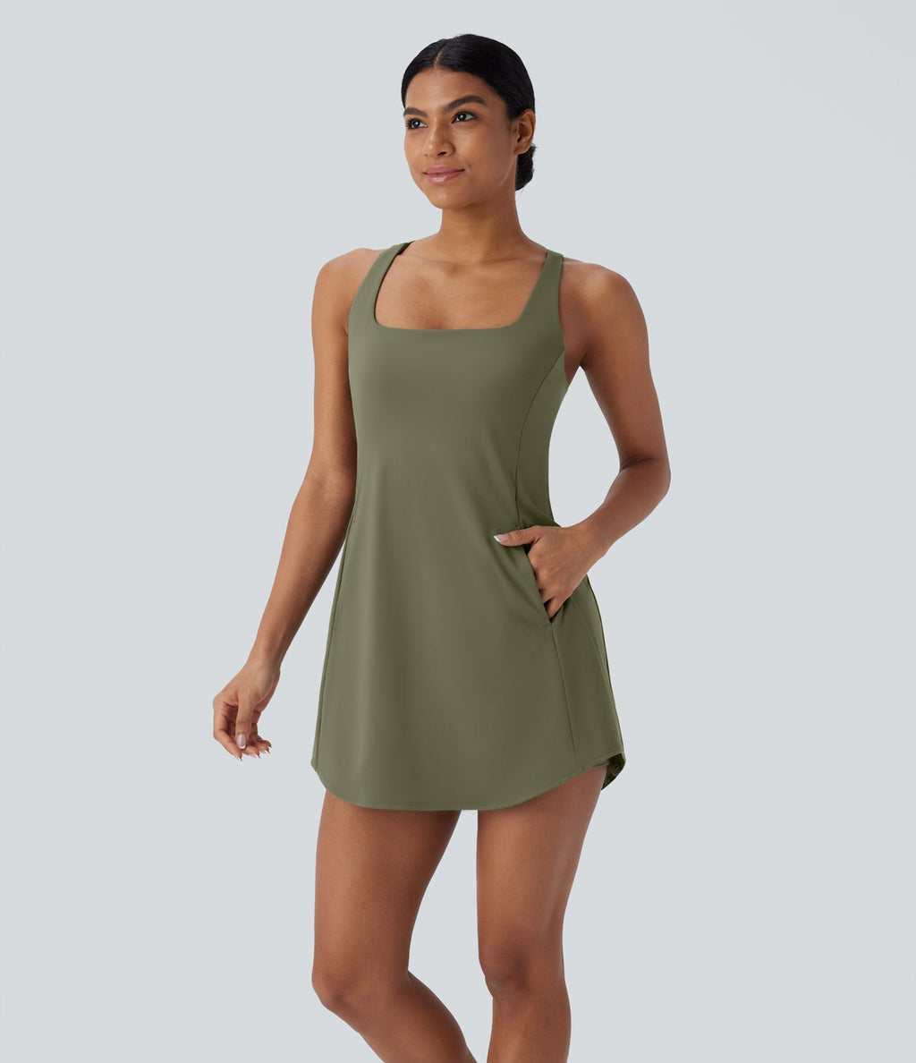 Robe de sport yoga mini 2-pièces SoftlyZero™ Plush à découpes avec poche A-C