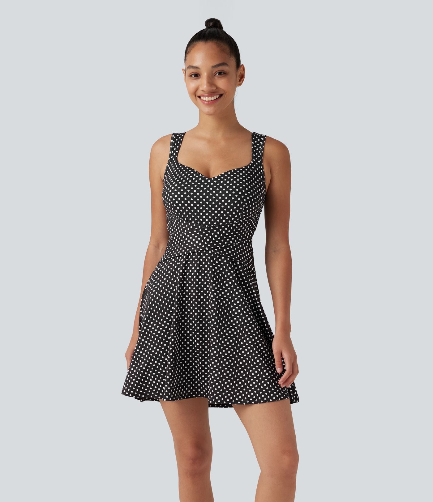 Robe sport de tennis mini 2-en-1 à pois avec brassière intégrée et poches - Édition Easy Peasy