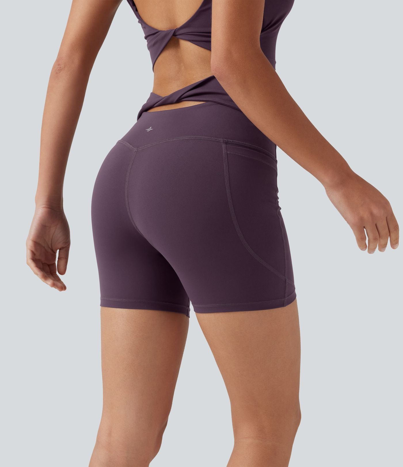 Short biker de yoga Halara UltraSculpt™ taille haute avec détail torsadé au dos, poches, 12,5 cm