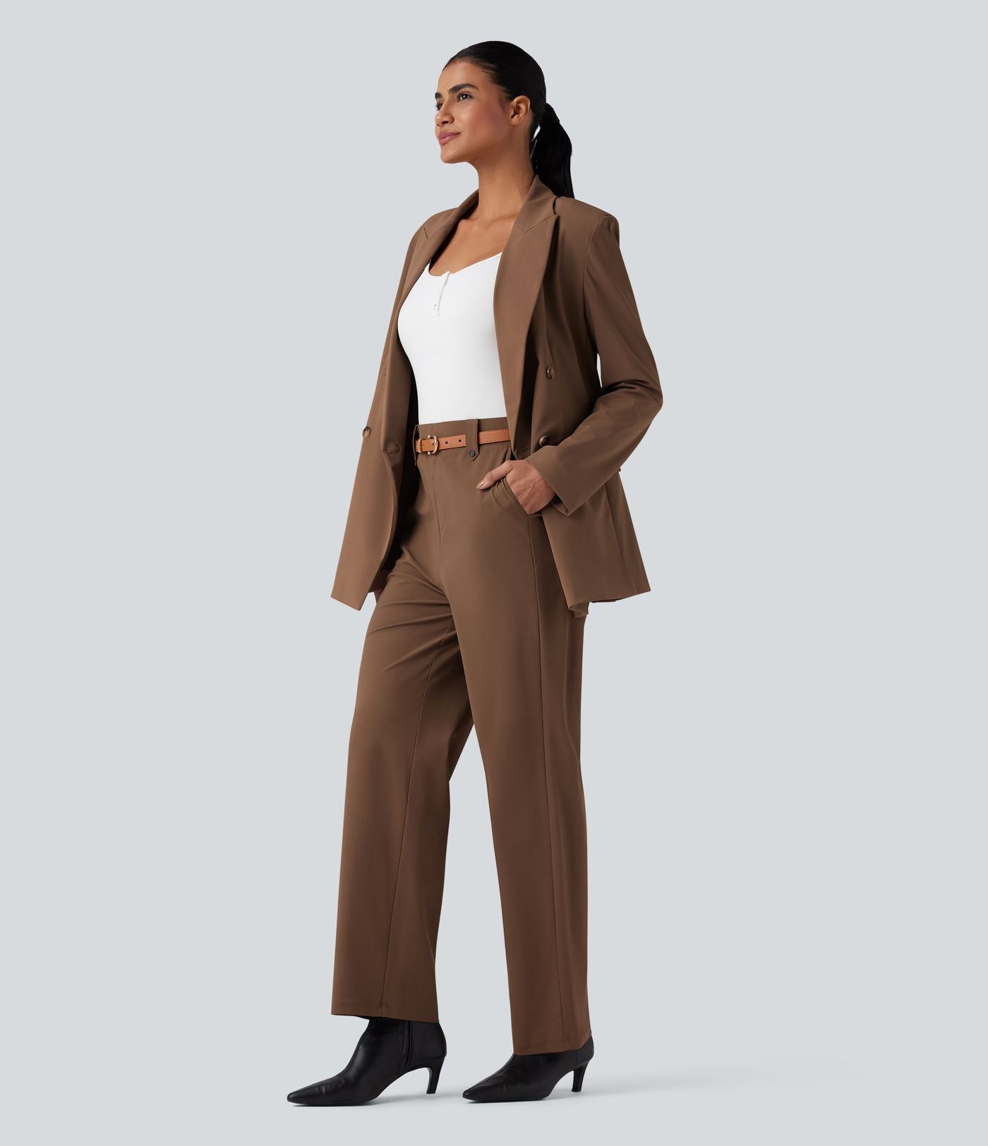 Blazer de travail anti-froissage à col cranté et manches longues avec poches