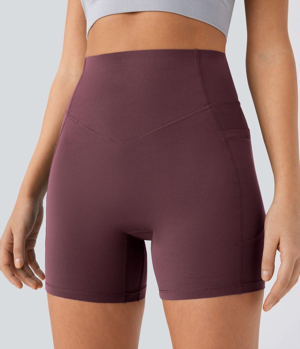 Short cycliste 12,5 cm d'entraînement gainant galbant taille haute avec effet scrunch et poches Halara UltraSculpt™