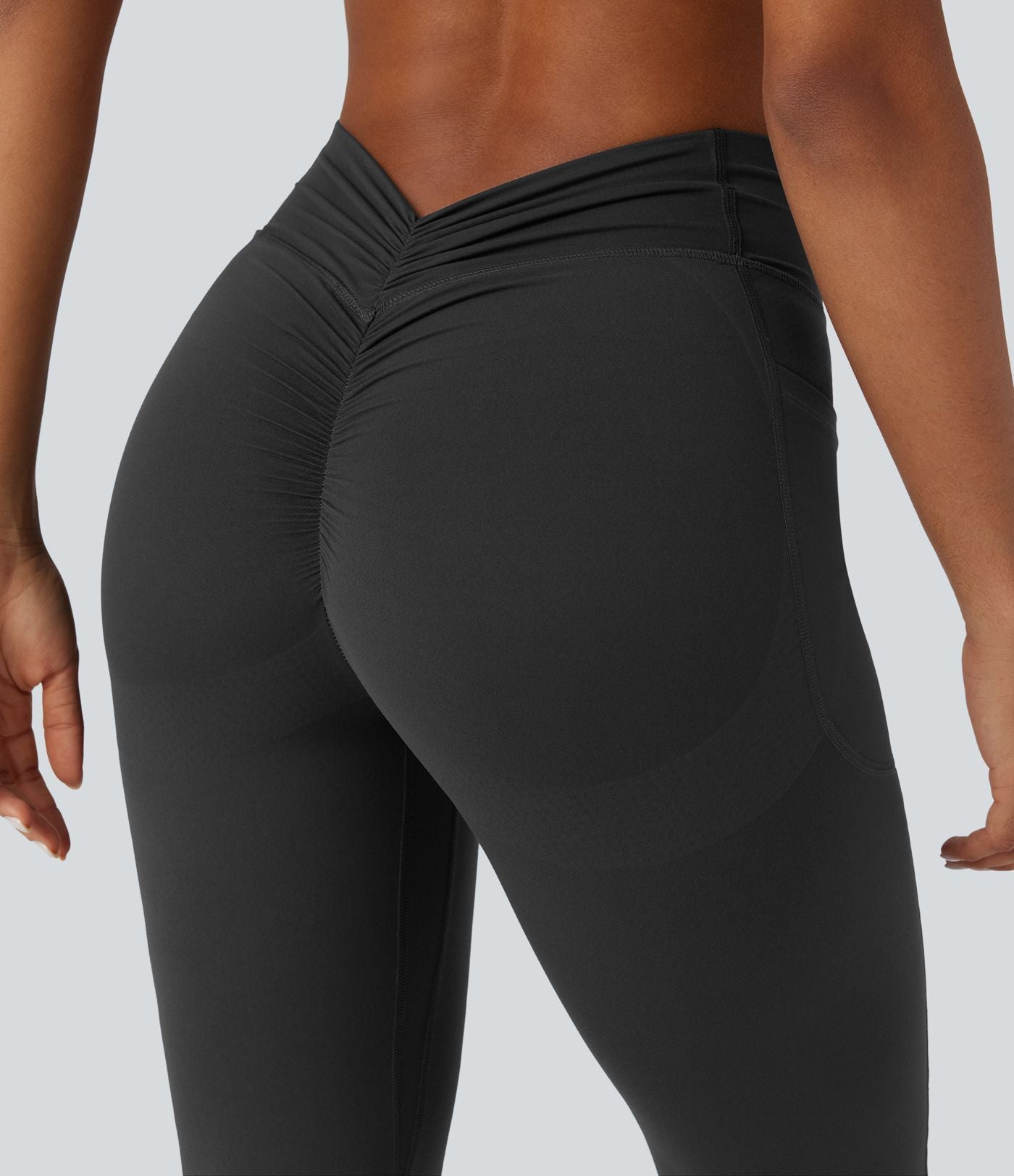 Pantalon de yoga à coupe bootcut gainant galbant taille haute avec effet scrunch et poches Halara UltraSculpt™