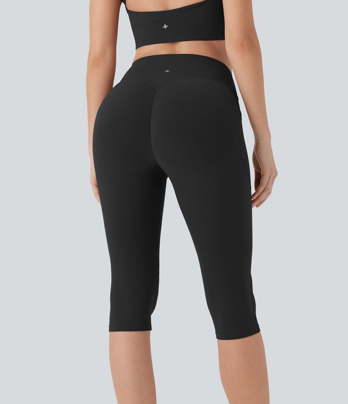 Legging 7/8 corsaire d'entraînement gainant galbant taille haute avec effet scrunch et poches Halara UltraSculpt™