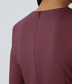 Robe de travail mini ajustée col rond à épaulettes à manches longues et ourlet