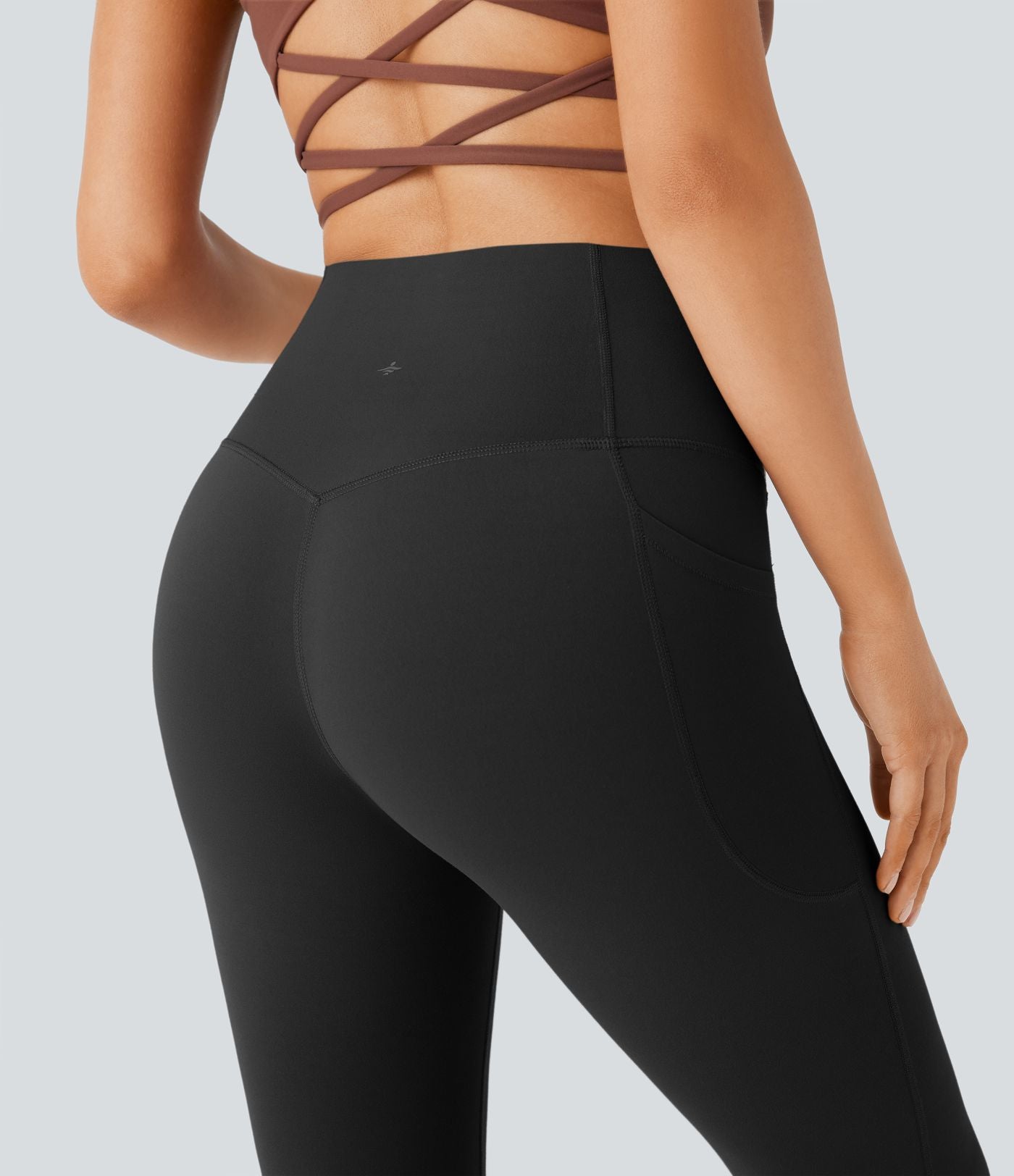 Pantalon de yoga à coupe bootcut gainant taille haute avec poches Halara UltraSculpt™
